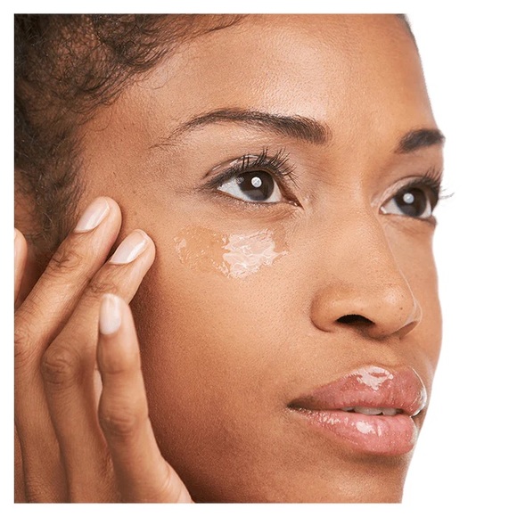 BEEKMAN 1802 | Dewey Eyed Illuminating Eye Serum - Picture 4 of 7